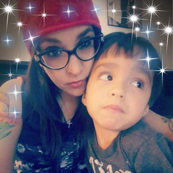 Meet your Posher, Lisa Chase - Picture 1 of 4